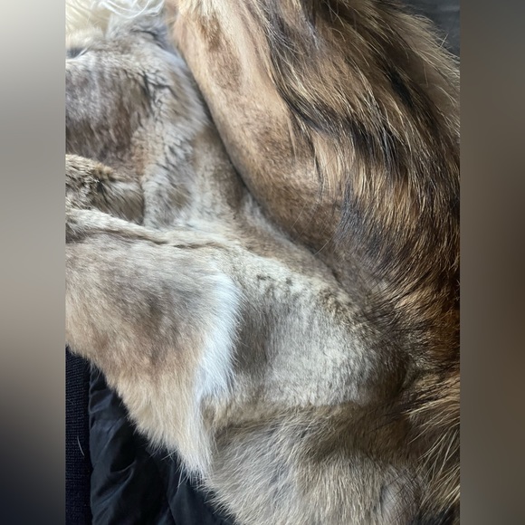 Mackage Down Jacket with Finland Raccoon Fur Collar Hood - Large - Picture 14 of 14